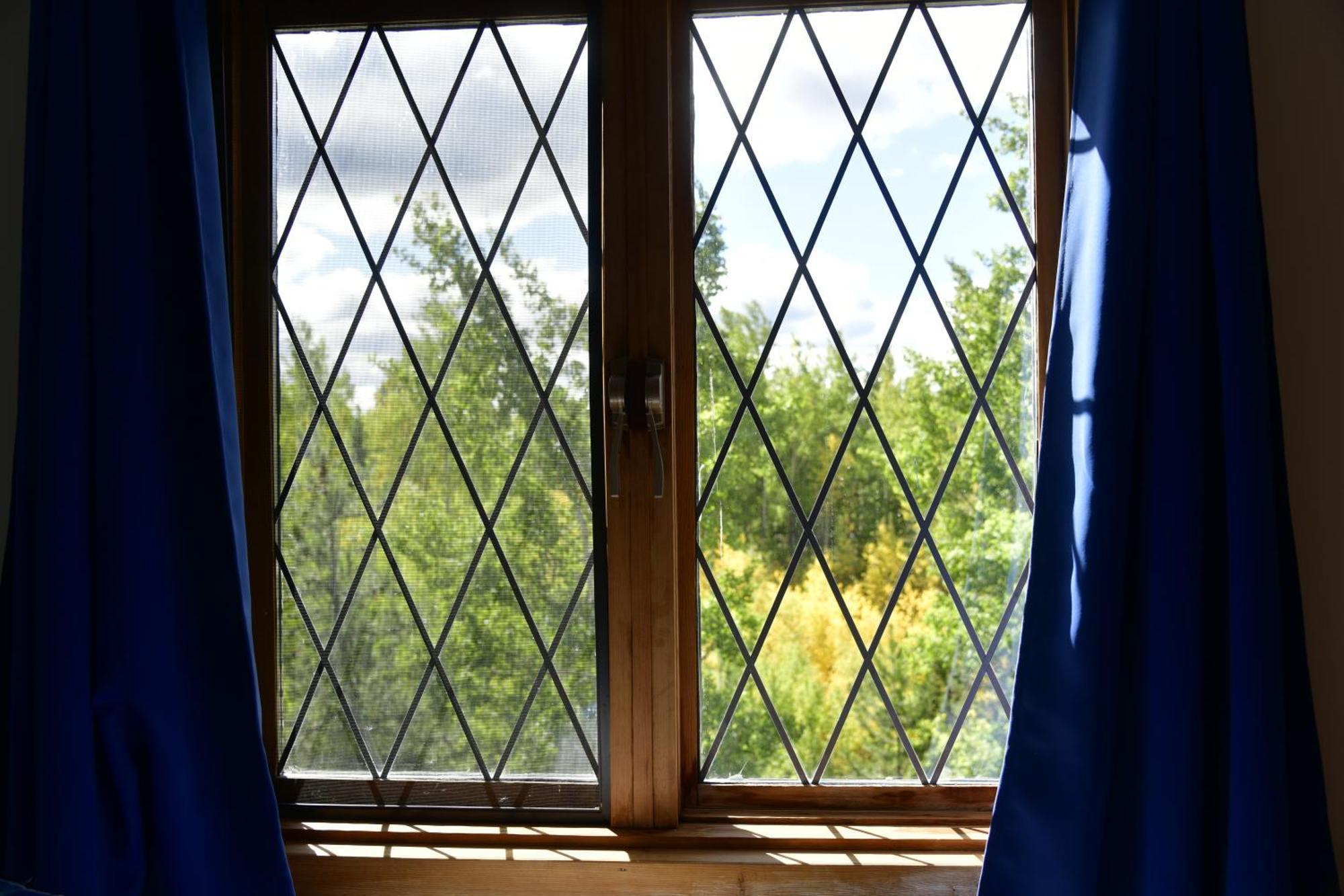The Blue Cottage B&B Seventy Mile House エクステリア 写真